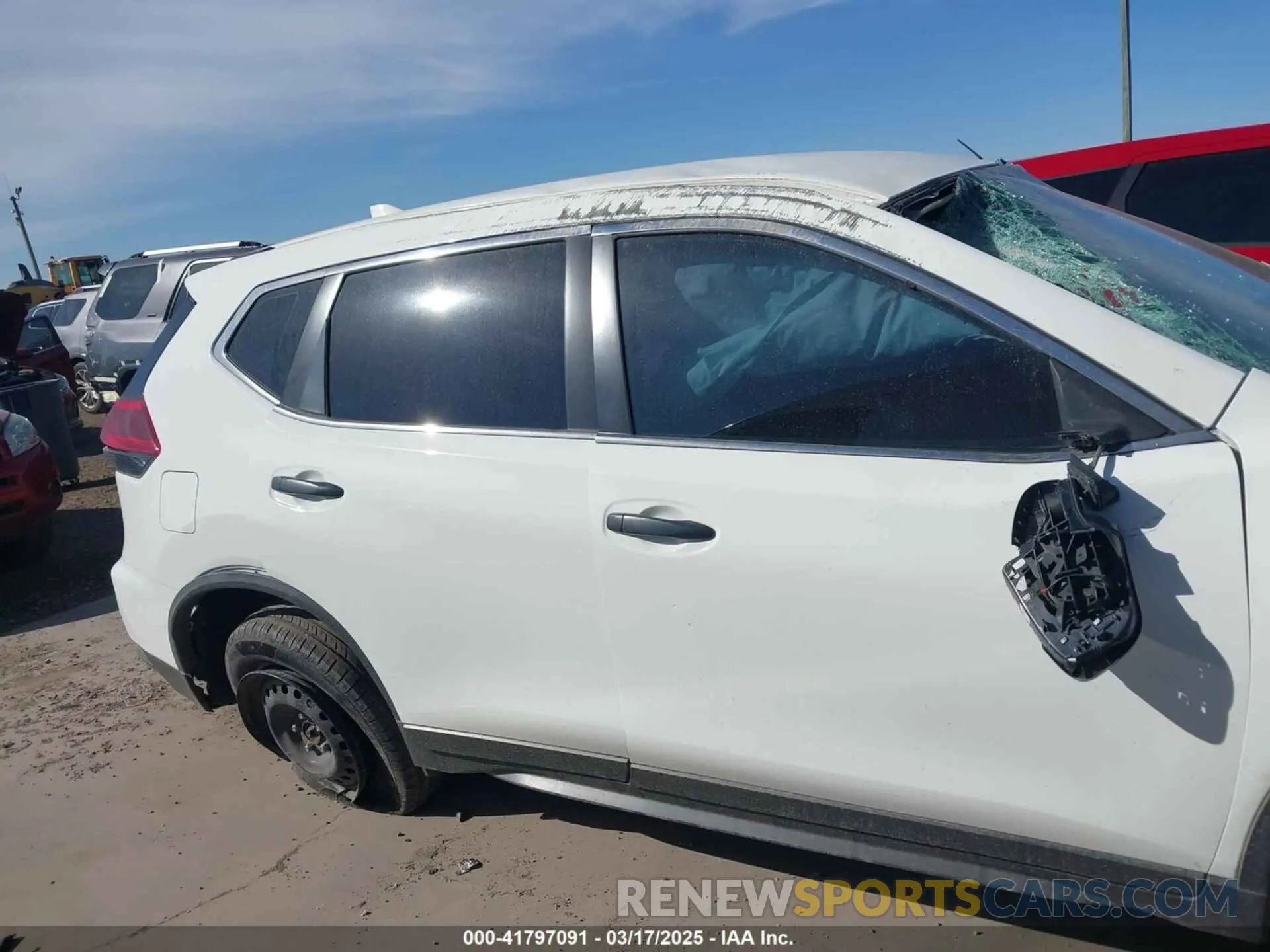 13 Photograph of a damaged car JN8AT2MV9LW139224 NISSAN ROGUE 2020