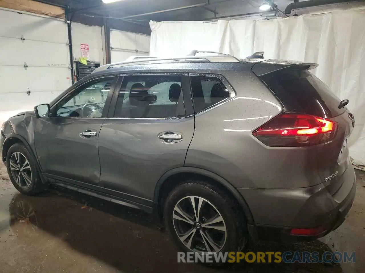 2 Photograph of a damaged car JN8AT2MVXLW101808 NISSAN ROGUE 2020