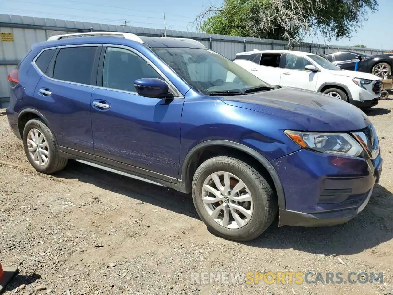 4 Photograph of a damaged car JN8AT2MVXLW106720 NISSAN ROGUE 2020