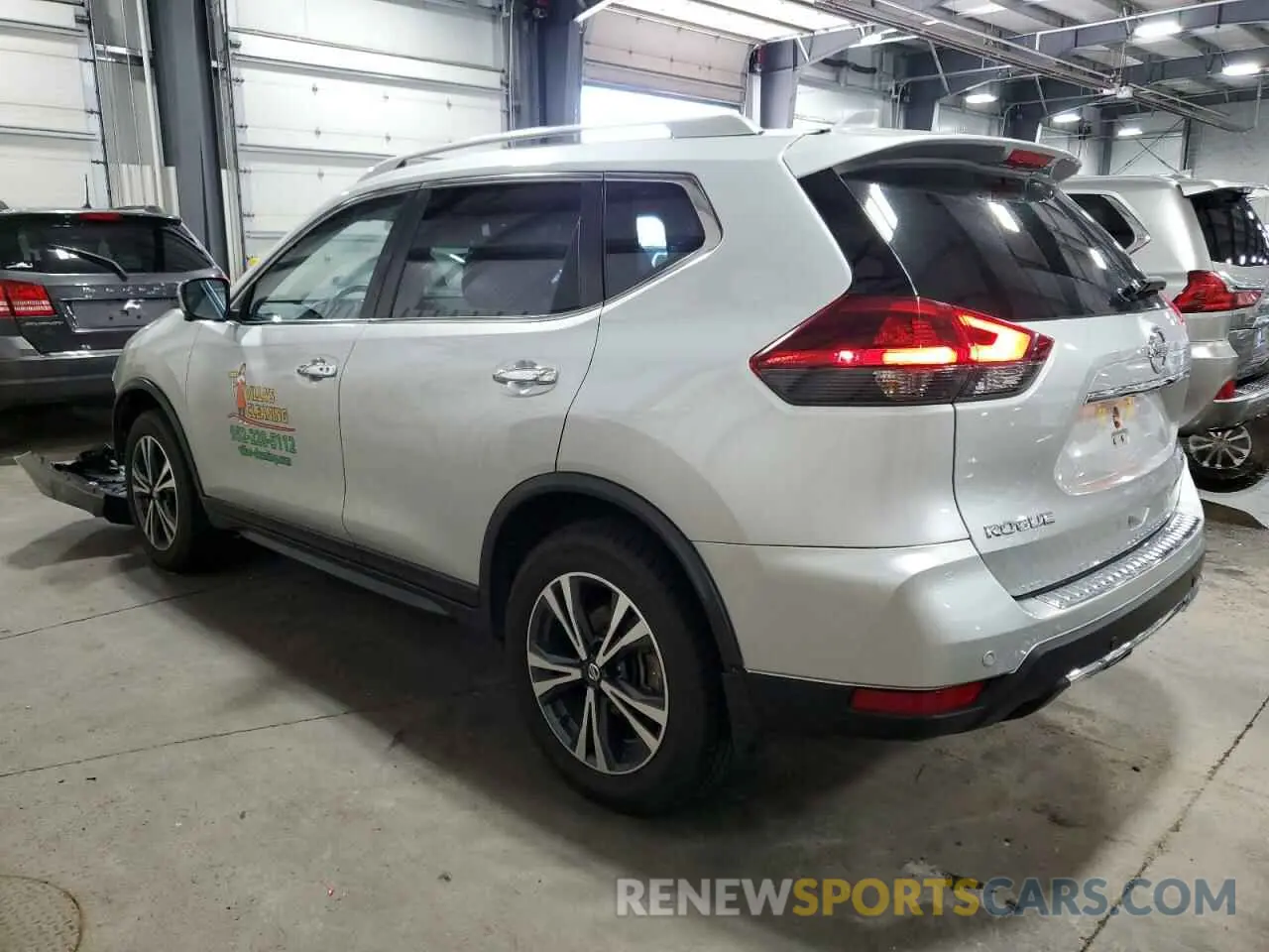 2 Photograph of a damaged car JN8AT2MVXLW141628 NISSAN ROGUE 2020