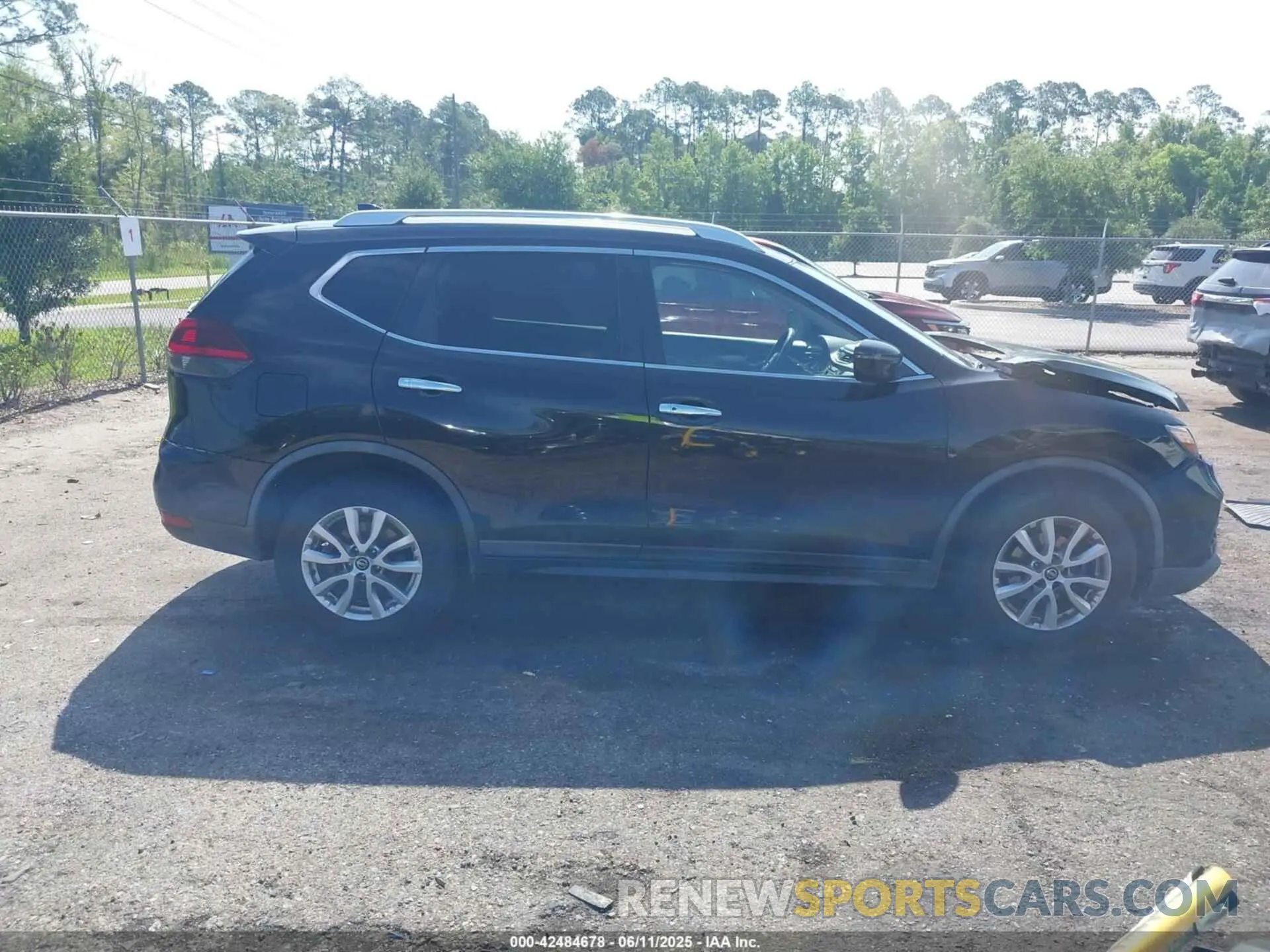 13 Photograph of a damaged car KNMAT2MT0LP507763 NISSAN ROGUE 2020