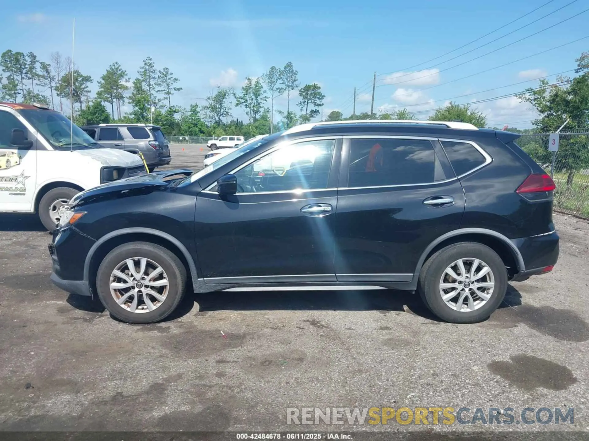 14 Photograph of a damaged car KNMAT2MT0LP507763 NISSAN ROGUE 2020