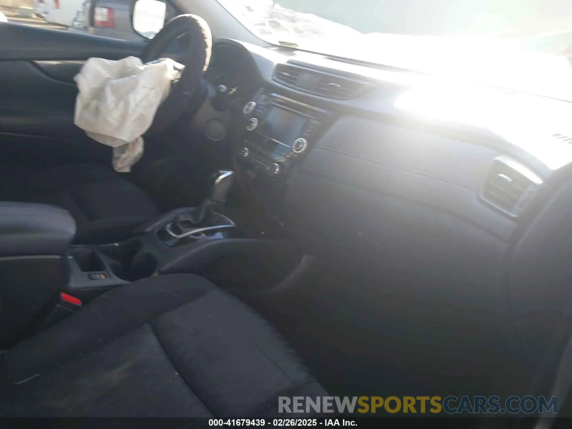 5 Photograph of a damaged car KNMAT2MT0LP521582 NISSAN ROGUE 2020
