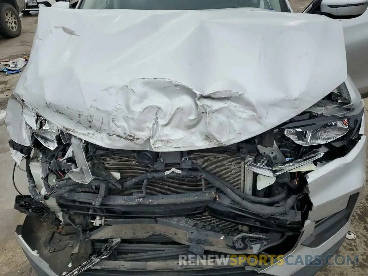 13 Photograph of a damaged car KNMAT2MT1LP514169 NISSAN ROGUE 2020