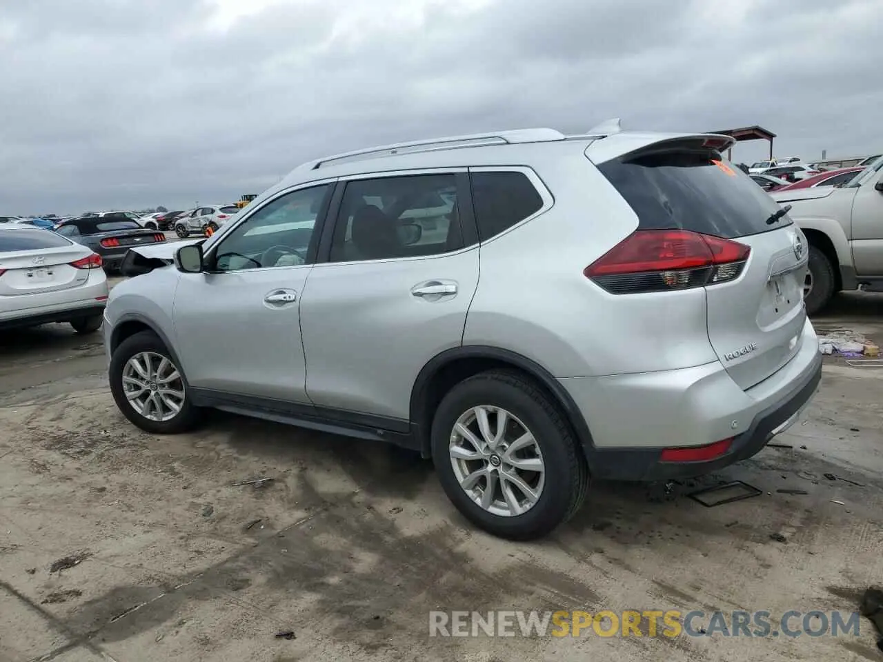 2 Photograph of a damaged car KNMAT2MT1LP514169 NISSAN ROGUE 2020