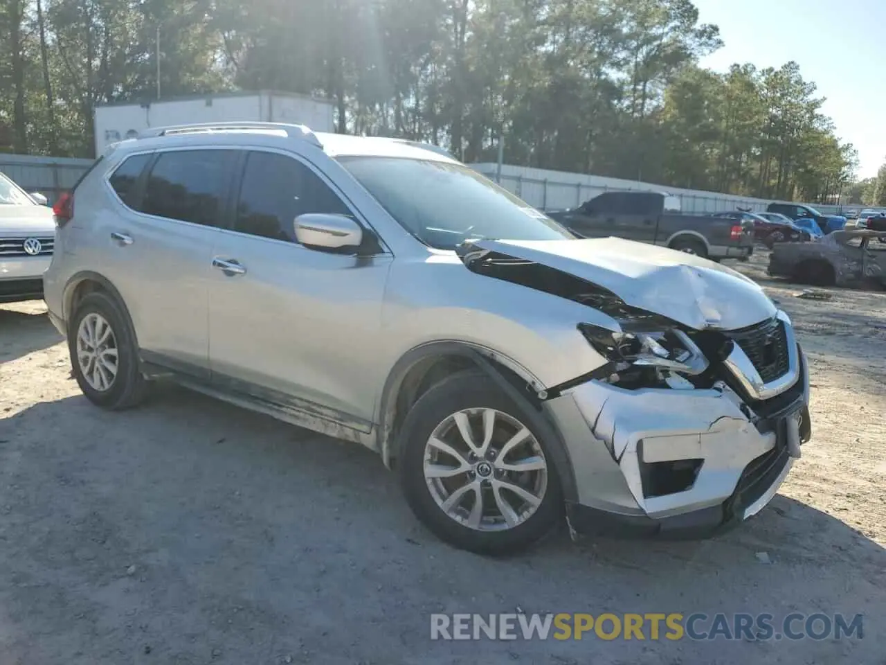 4 Photograph of a damaged car KNMAT2MT1LP523289 NISSAN ROGUE 2020
