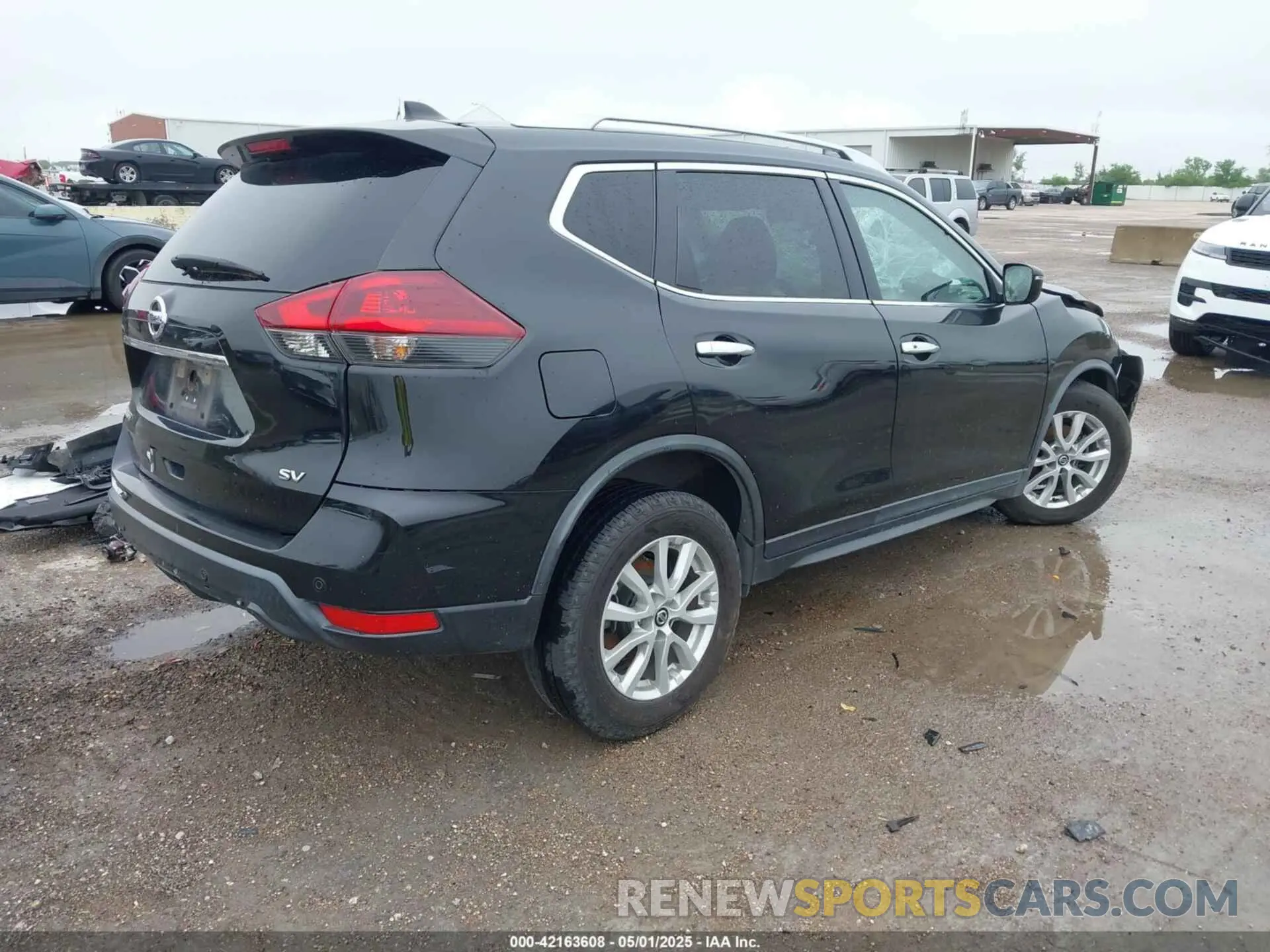 4 Photograph of a damaged car KNMAT2MT1LP527519 NISSAN ROGUE 2020