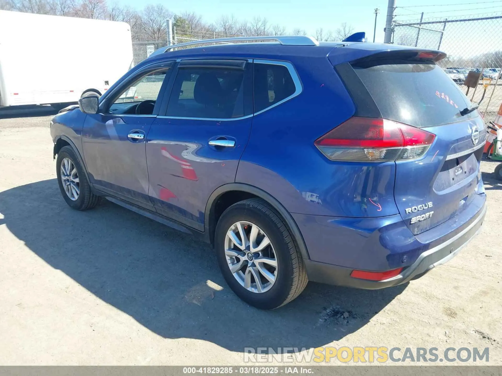 3 Photograph of a damaged car KNMAT2MT2LP511622 NISSAN ROGUE 2020