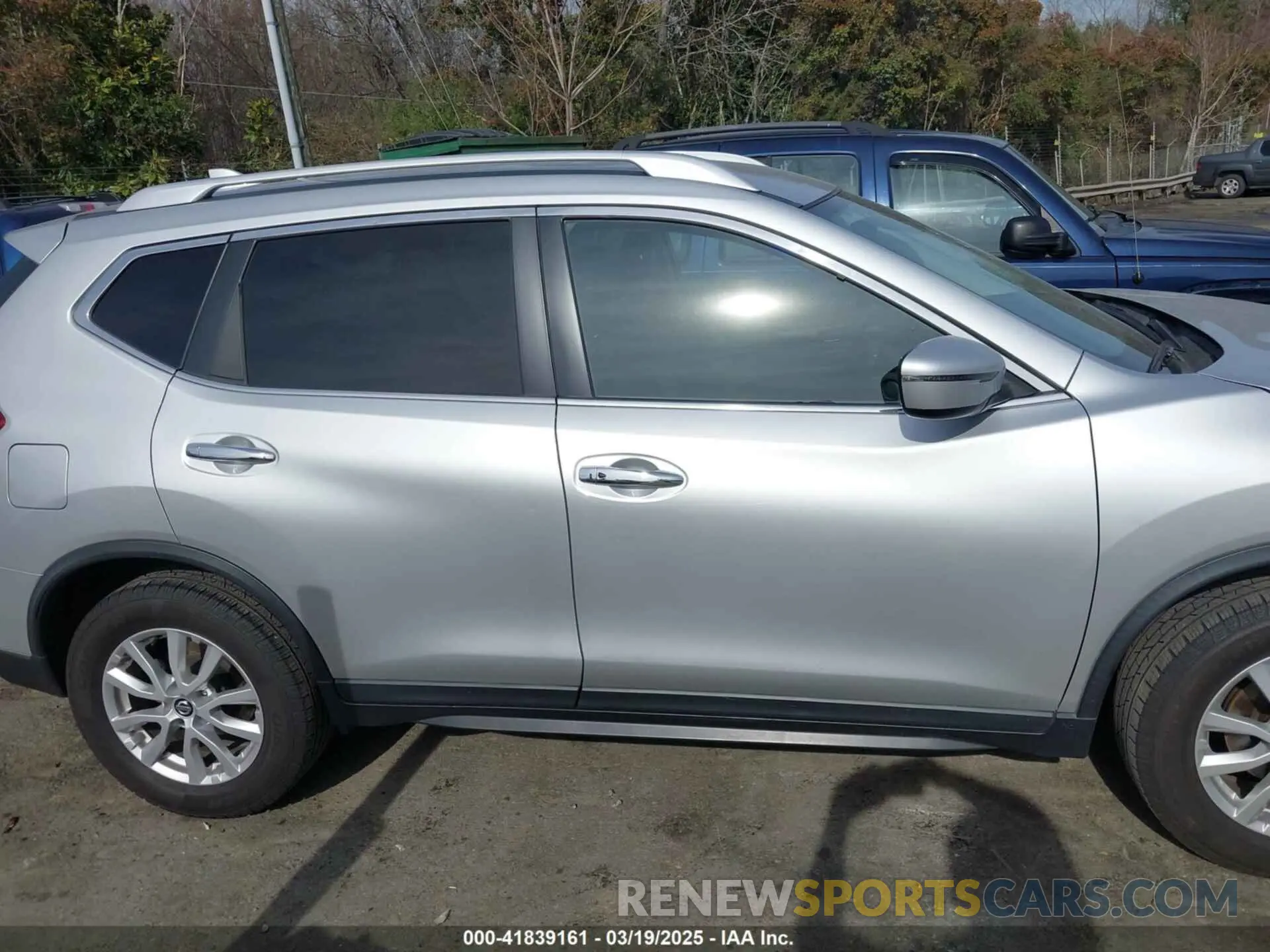 13 Photograph of a damaged car KNMAT2MT2LP533801 NISSAN ROGUE 2020
