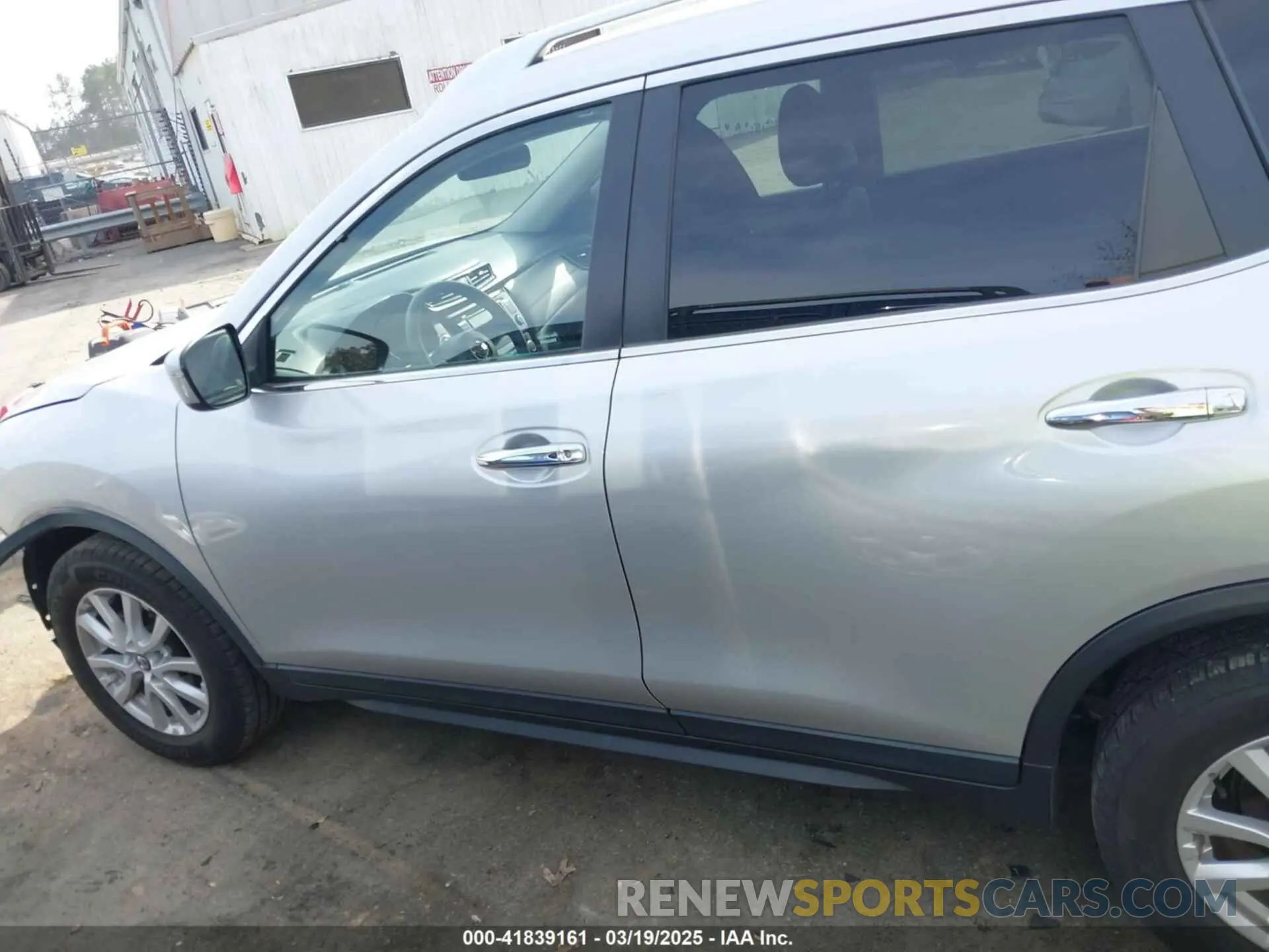 14 Photograph of a damaged car KNMAT2MT2LP533801 NISSAN ROGUE 2020