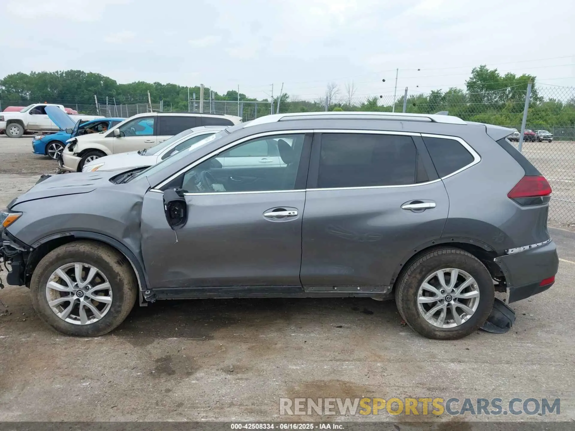 14 Photograph of a damaged car KNMAT2MT2LP538951 NISSAN ROGUE 2020