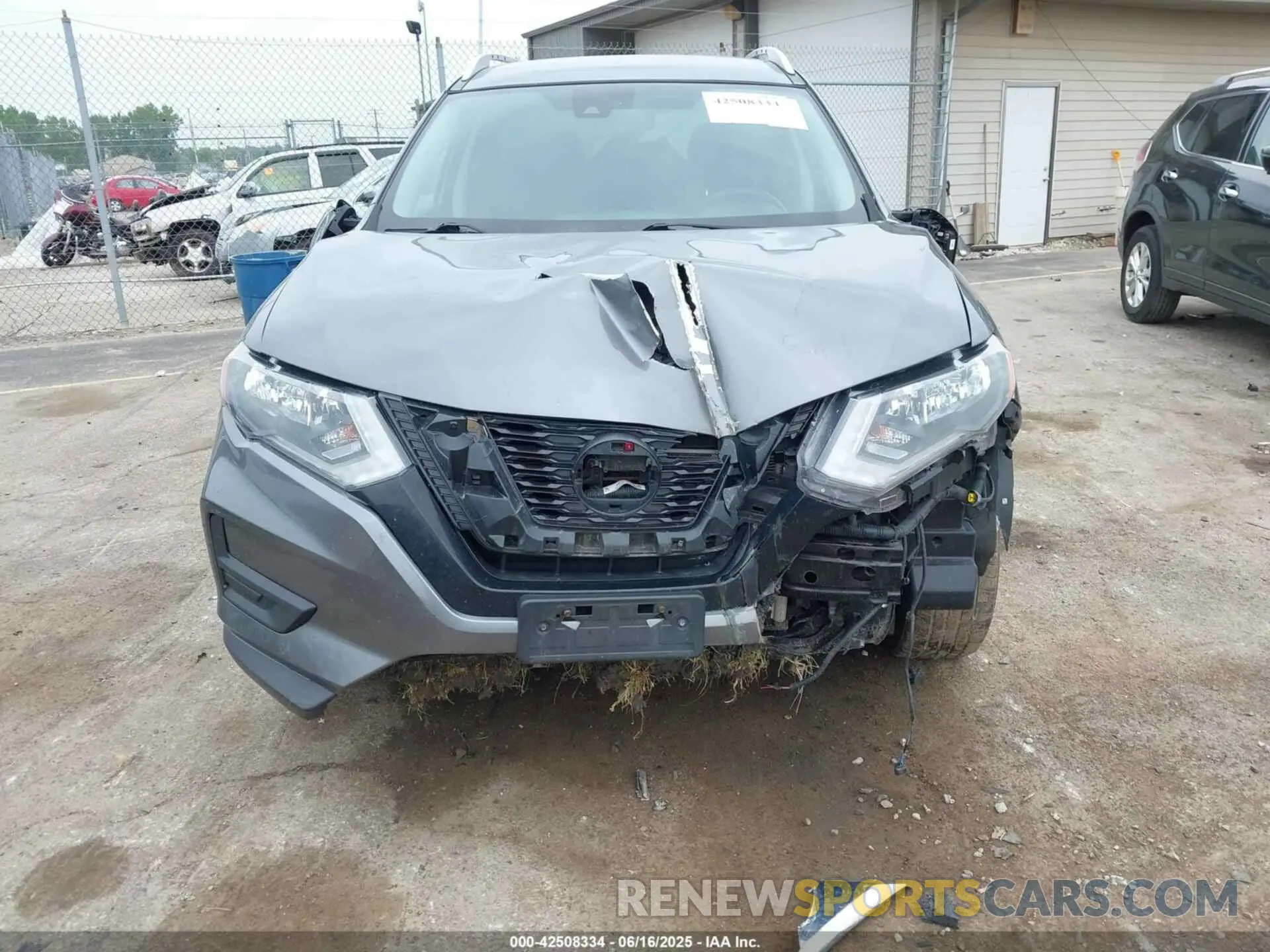 6 Photograph of a damaged car KNMAT2MT2LP538951 NISSAN ROGUE 2020