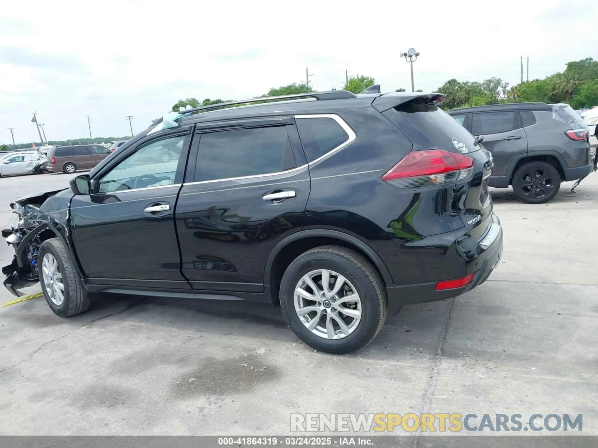 14 Photograph of a damaged car KNMAT2MT3LP521009 NISSAN ROGUE 2020