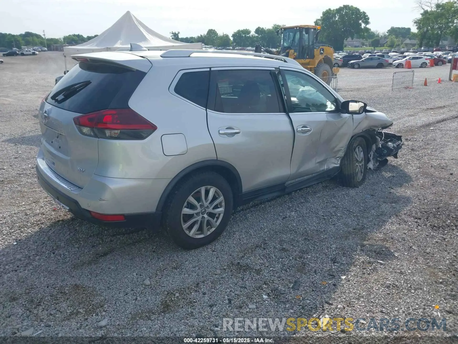 4 Photograph of a damaged car KNMAT2MT3LP524055 NISSAN ROGUE 2020