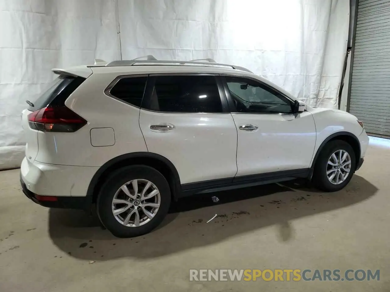 3 Photograph of a damaged car KNMAT2MT4LP504638 NISSAN ROGUE 2020