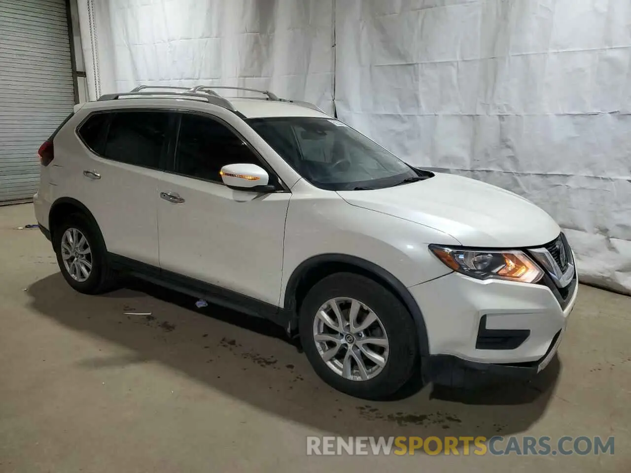 4 Photograph of a damaged car KNMAT2MT4LP504638 NISSAN ROGUE 2020