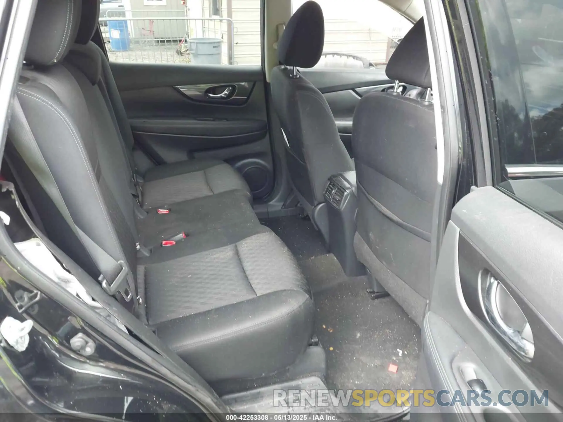 8 Photograph of a damaged car KNMAT2MT4LP506521 NISSAN ROGUE 2020