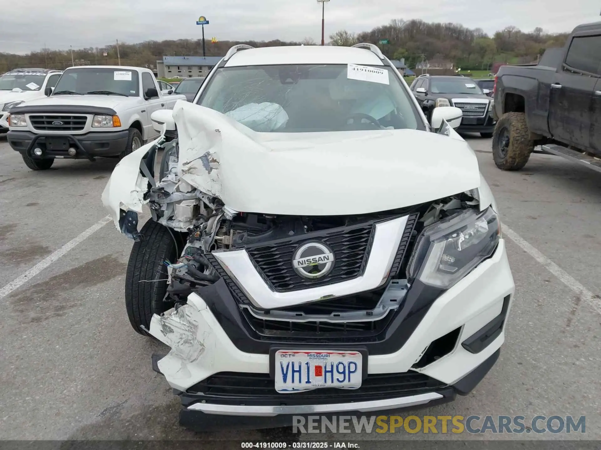 12 Photograph of a damaged car KNMAT2MT4LP510147 NISSAN ROGUE 2020