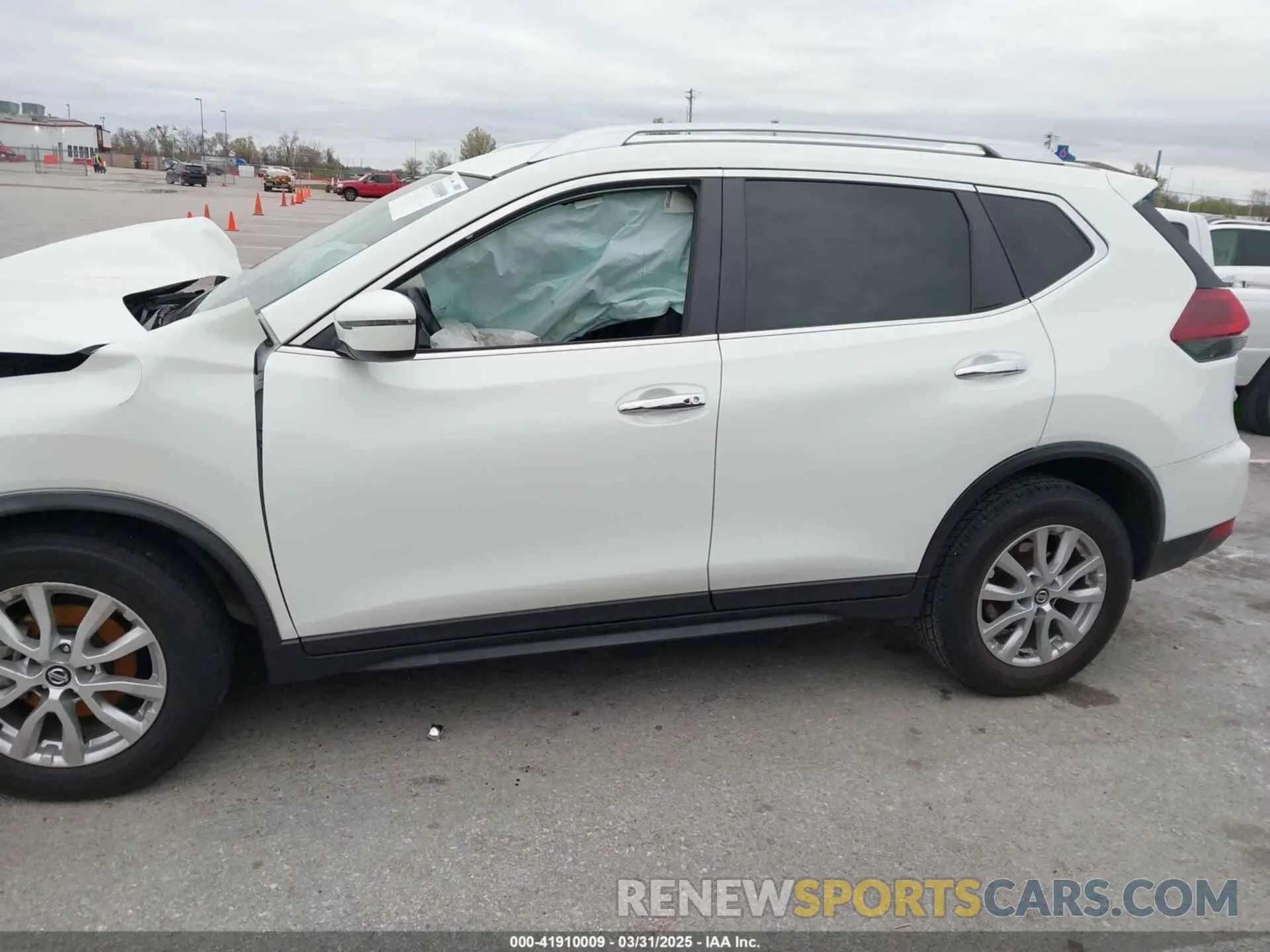 14 Photograph of a damaged car KNMAT2MT4LP510147 NISSAN ROGUE 2020