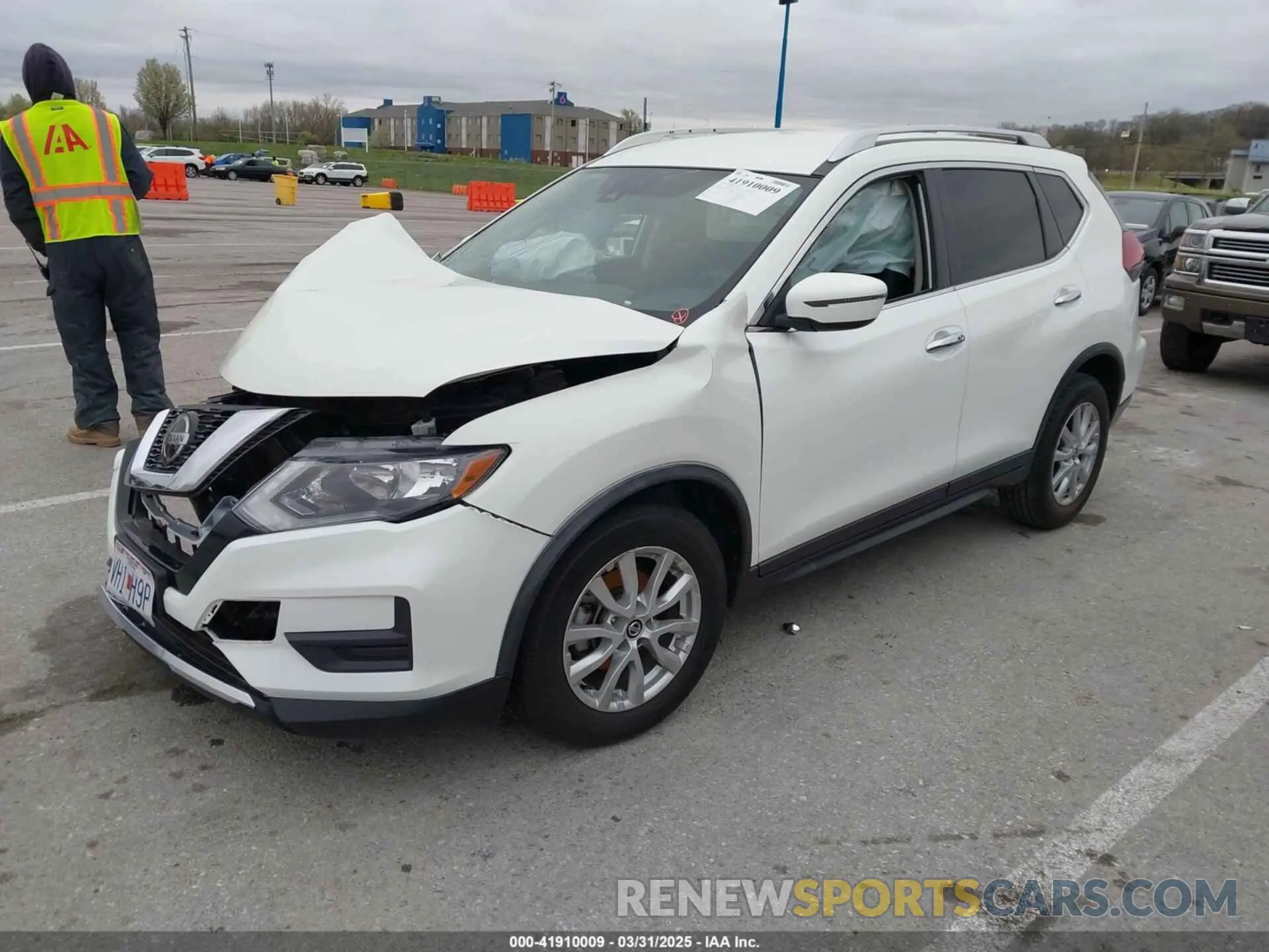 2 Photograph of a damaged car KNMAT2MT4LP510147 NISSAN ROGUE 2020