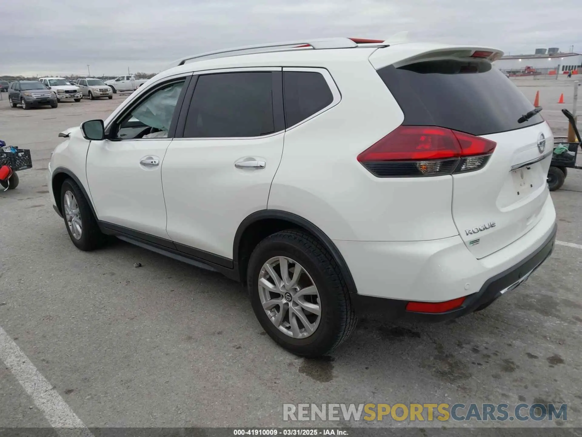 3 Photograph of a damaged car KNMAT2MT4LP510147 NISSAN ROGUE 2020