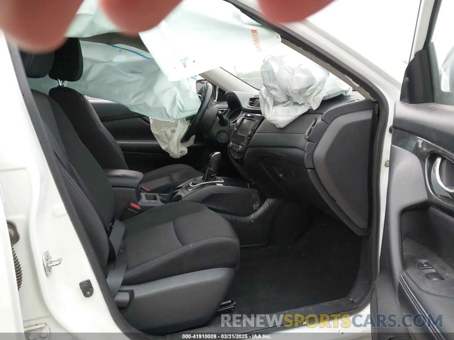 5 Photograph of a damaged car KNMAT2MT4LP510147 NISSAN ROGUE 2020