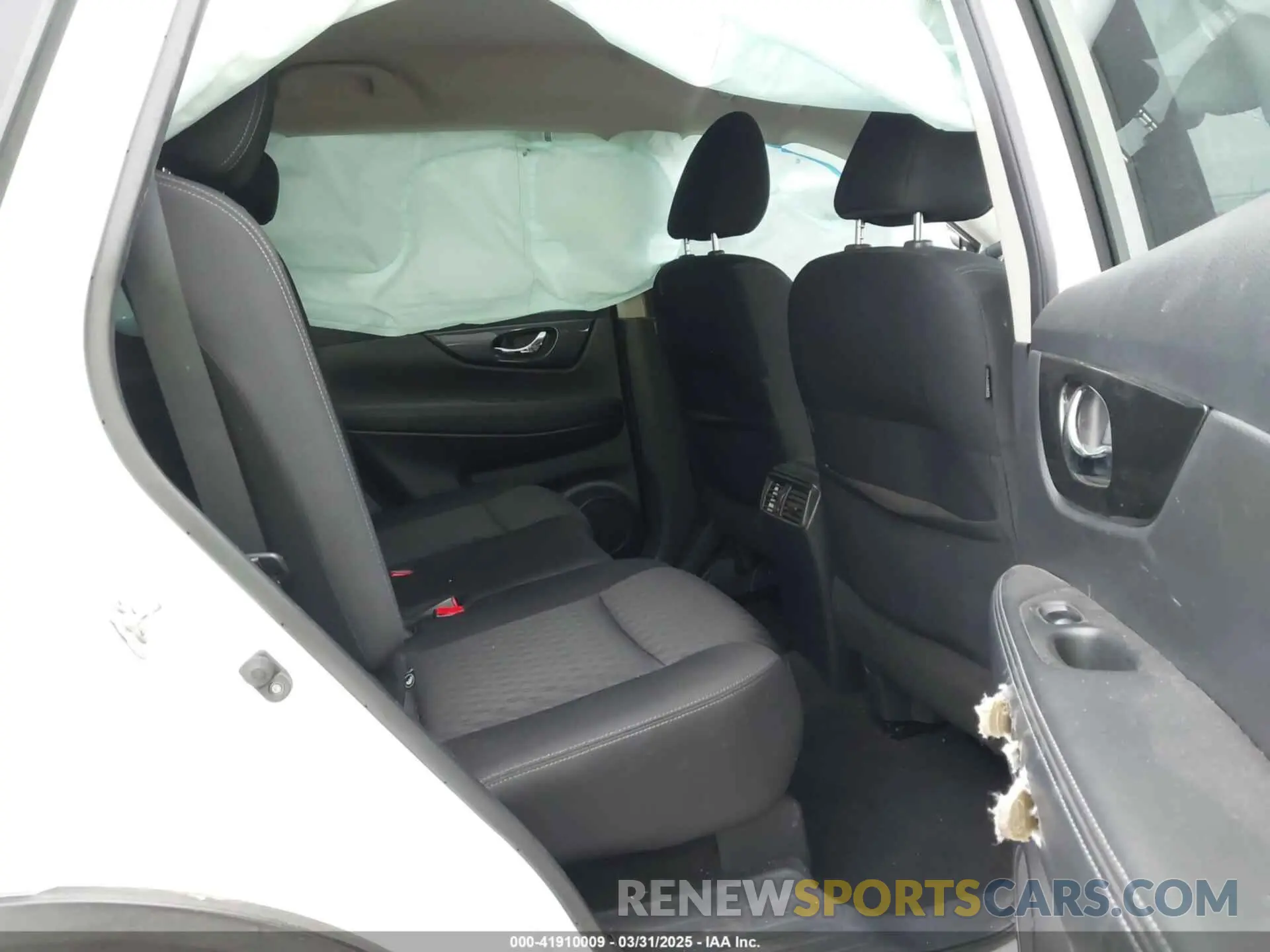 8 Photograph of a damaged car KNMAT2MT4LP510147 NISSAN ROGUE 2020