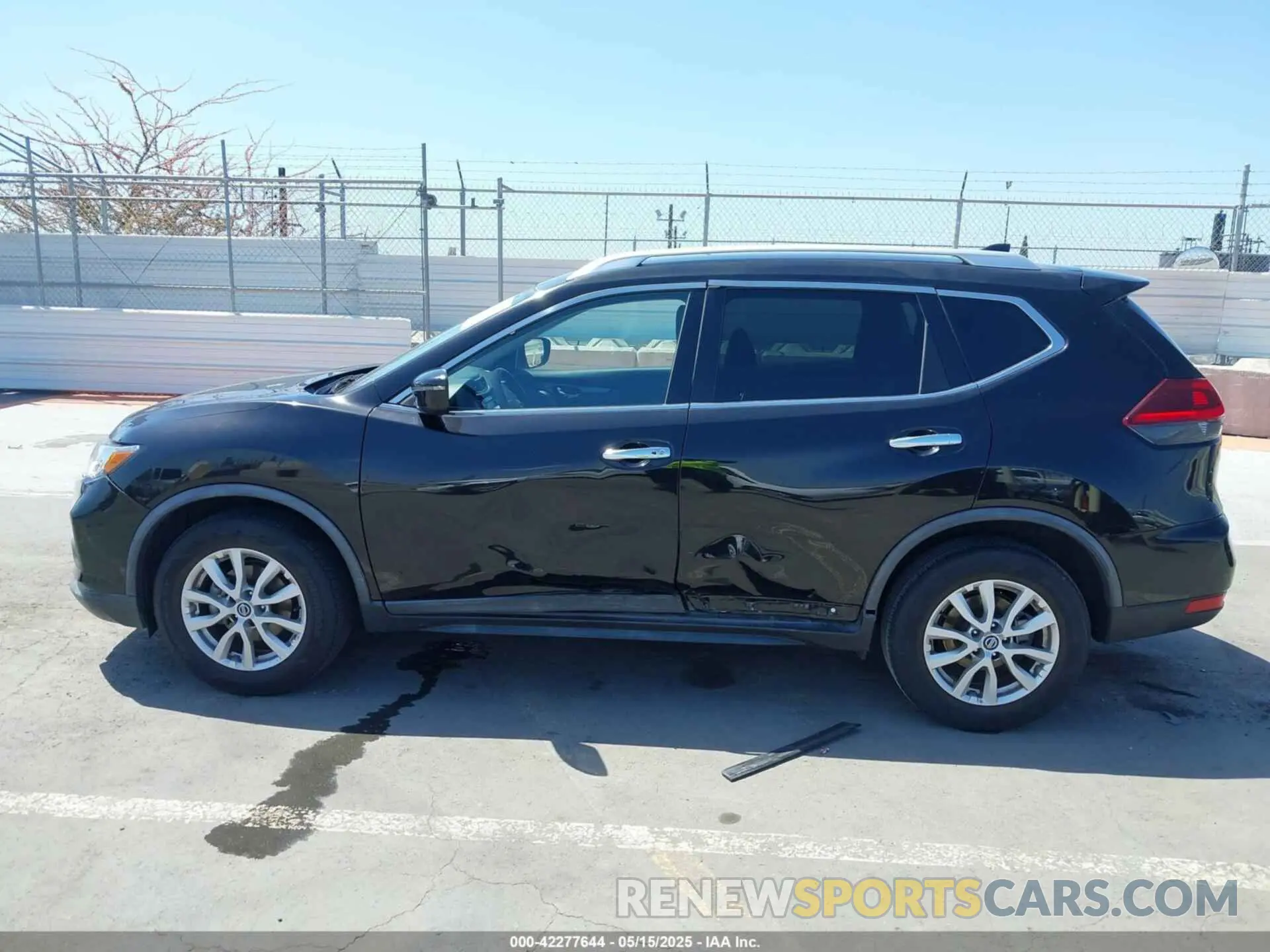 14 Photograph of a damaged car KNMAT2MT4LP526705 NISSAN ROGUE 2020
