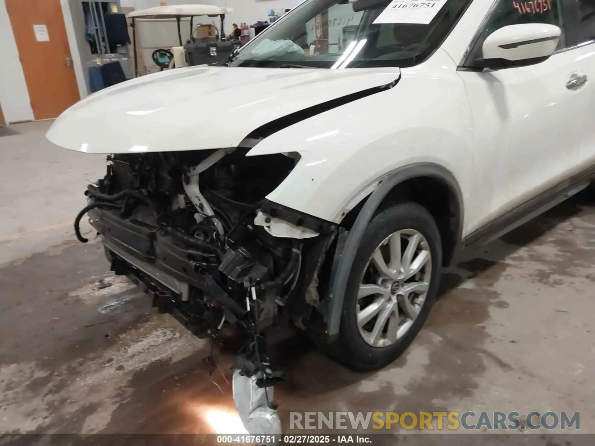 6 Photograph of a damaged car KNMAT2MT4LP528602 NISSAN ROGUE 2020