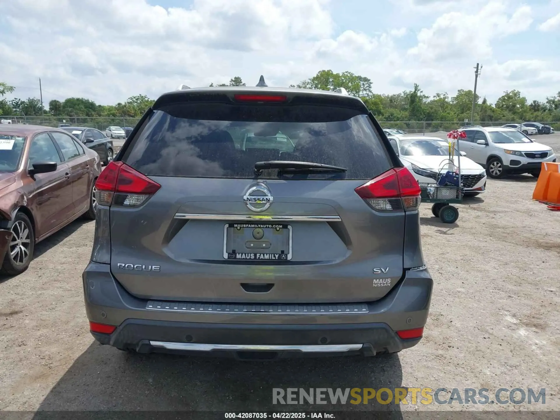 16 Photograph of a damaged car KNMAT2MT4LP531905 NISSAN ROGUE 2020