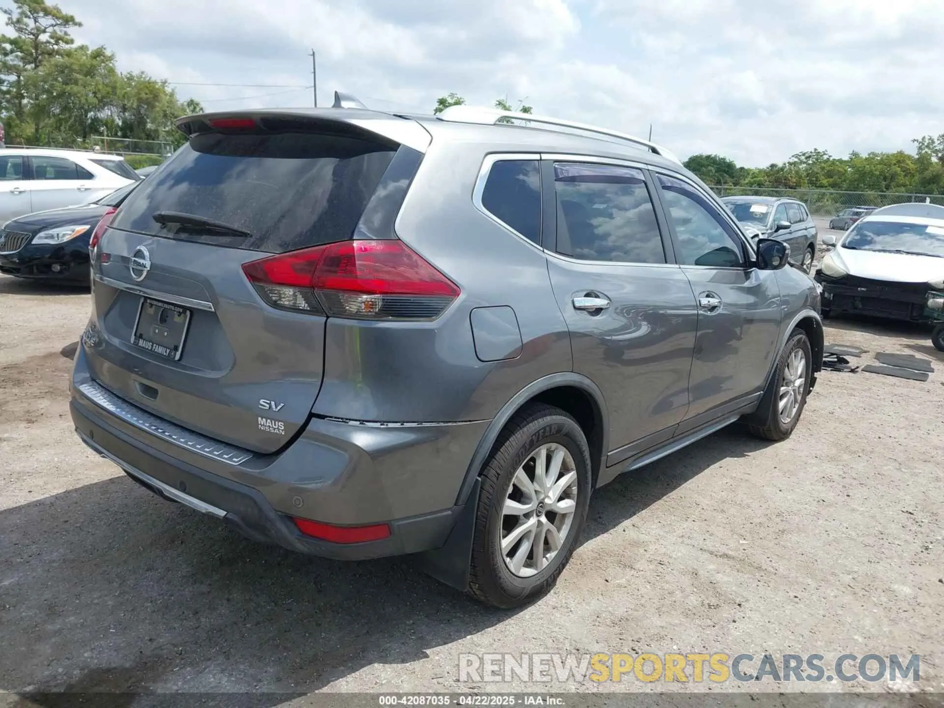 4 Photograph of a damaged car KNMAT2MT4LP531905 NISSAN ROGUE 2020
