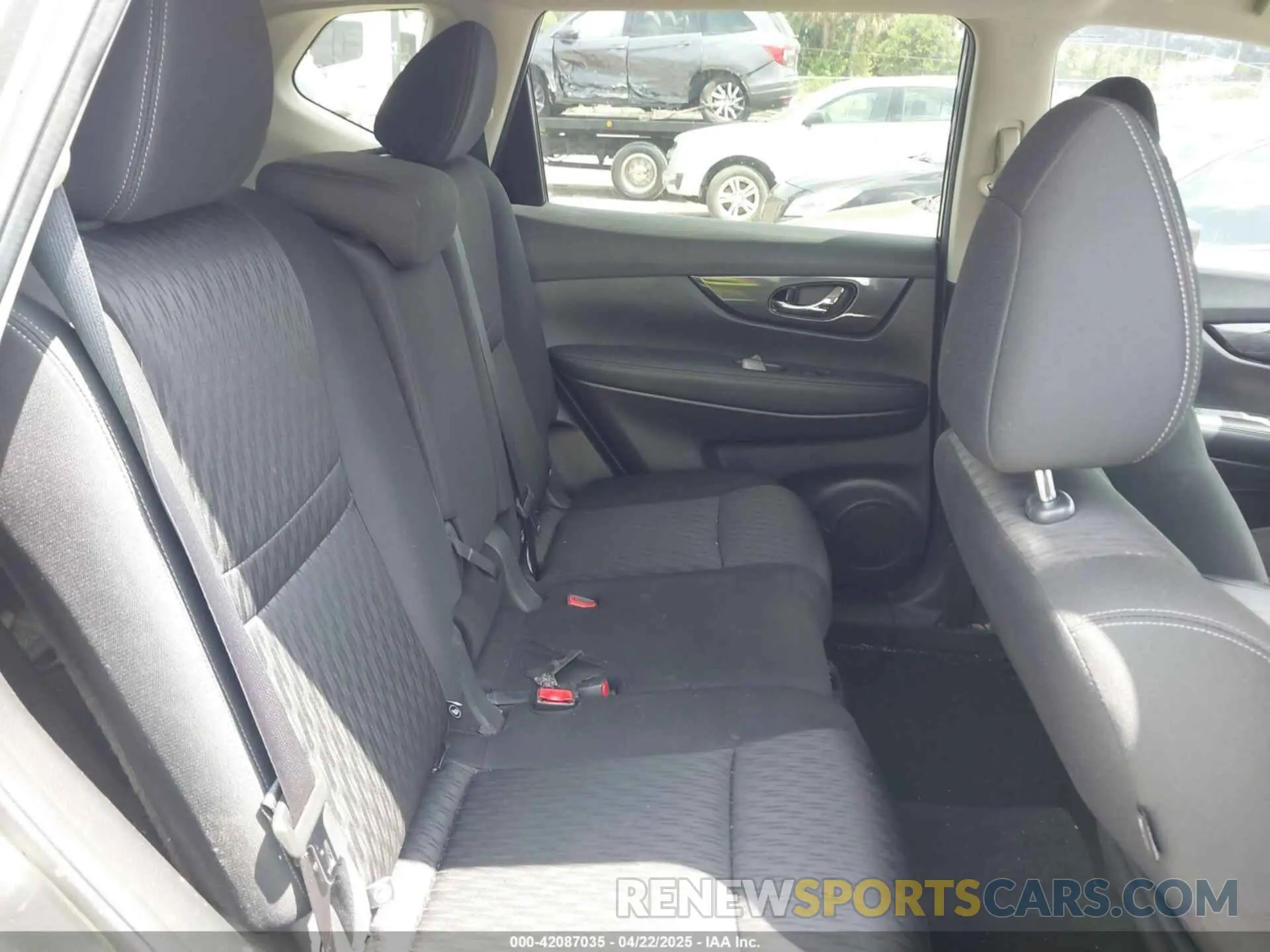 8 Photograph of a damaged car KNMAT2MT4LP531905 NISSAN ROGUE 2020