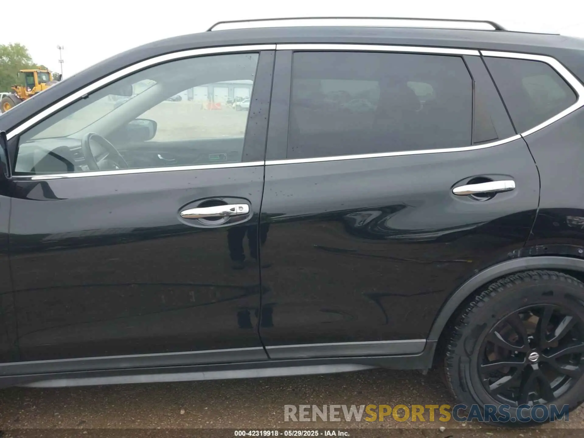 14 Photograph of a damaged car KNMAT2MT4LP532049 NISSAN ROGUE 2020