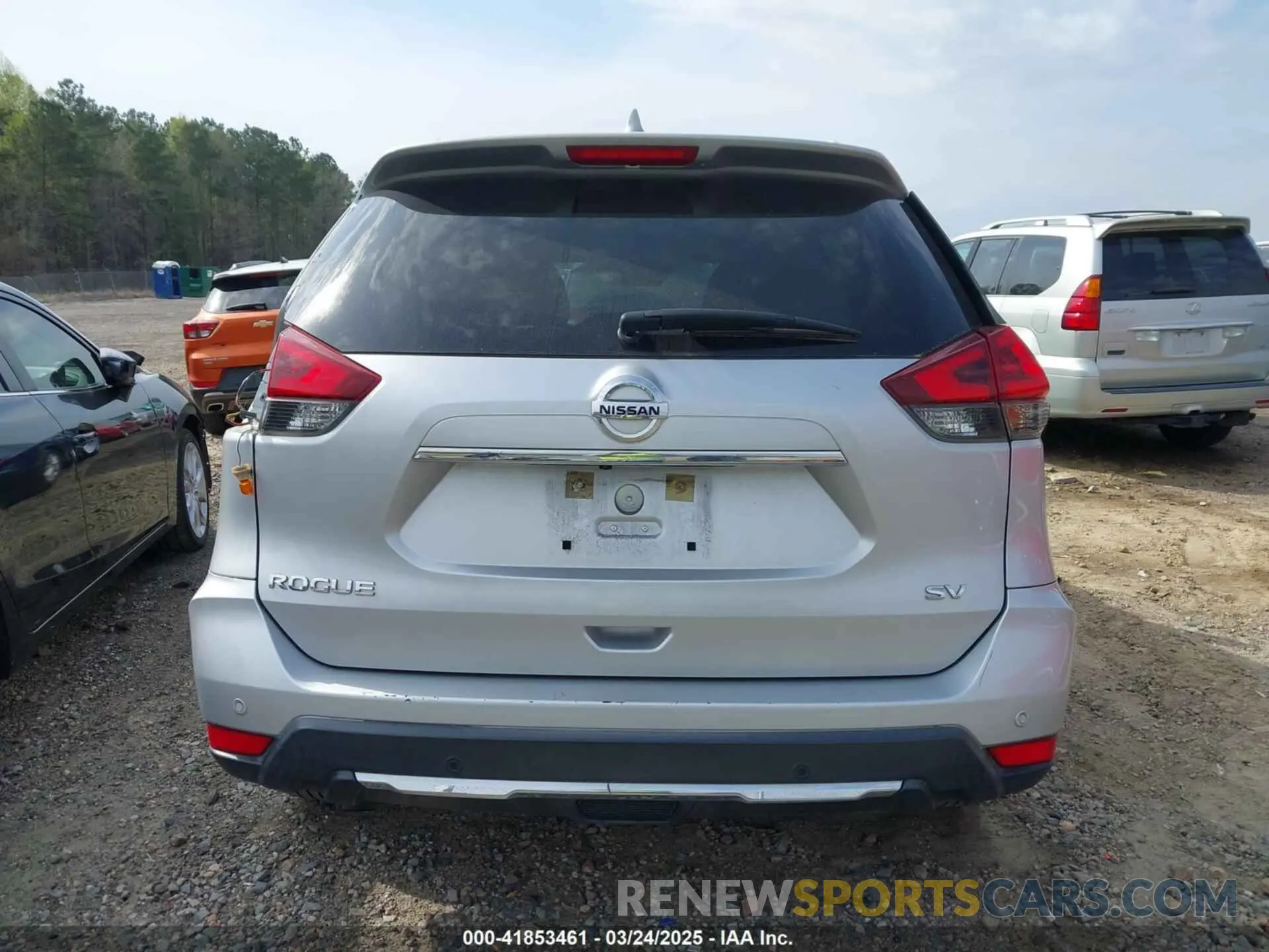 17 Photograph of a damaged car KNMAT2MT4LP541690 NISSAN ROGUE 2020