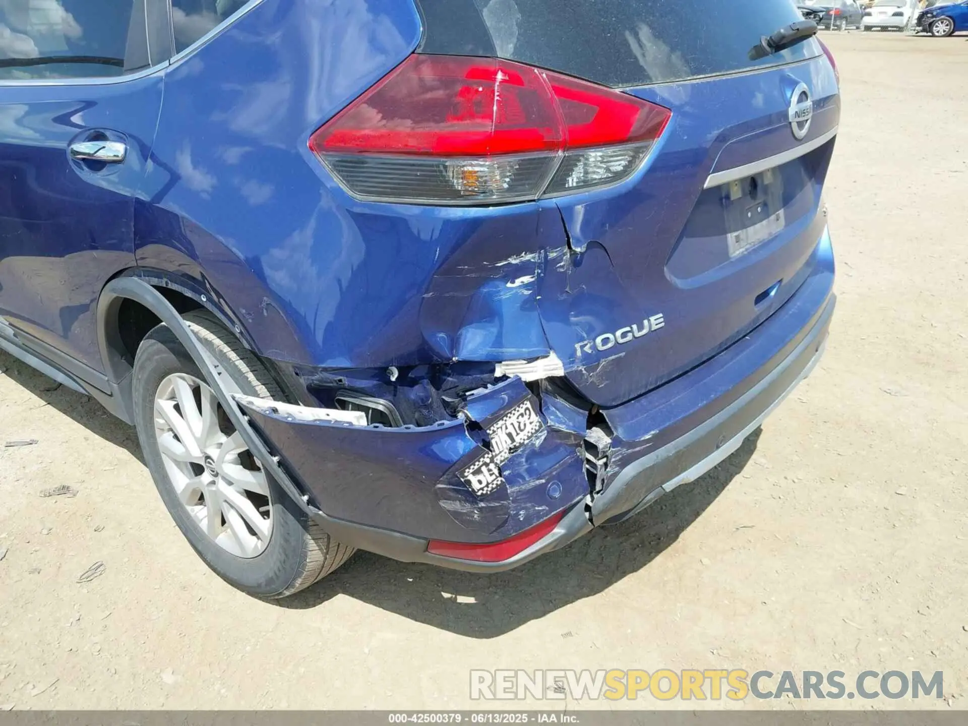 6 Photograph of a damaged car KNMAT2MT5LP511730 NISSAN ROGUE 2020