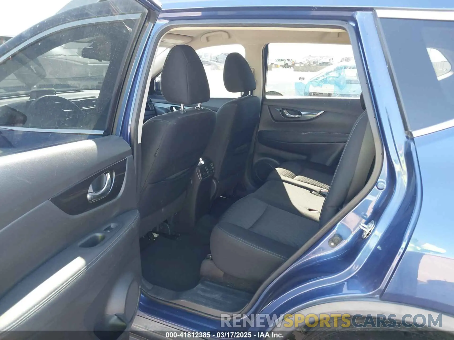 8 Photograph of a damaged car KNMAT2MT5LP519441 NISSAN ROGUE 2020