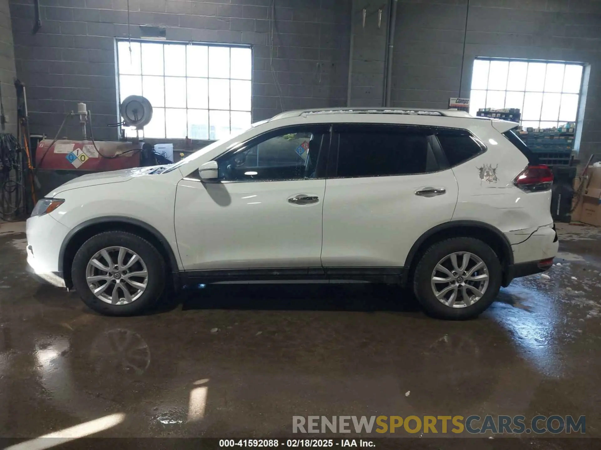 14 Photograph of a damaged car KNMAT2MT6LP524390 NISSAN ROGUE 2020