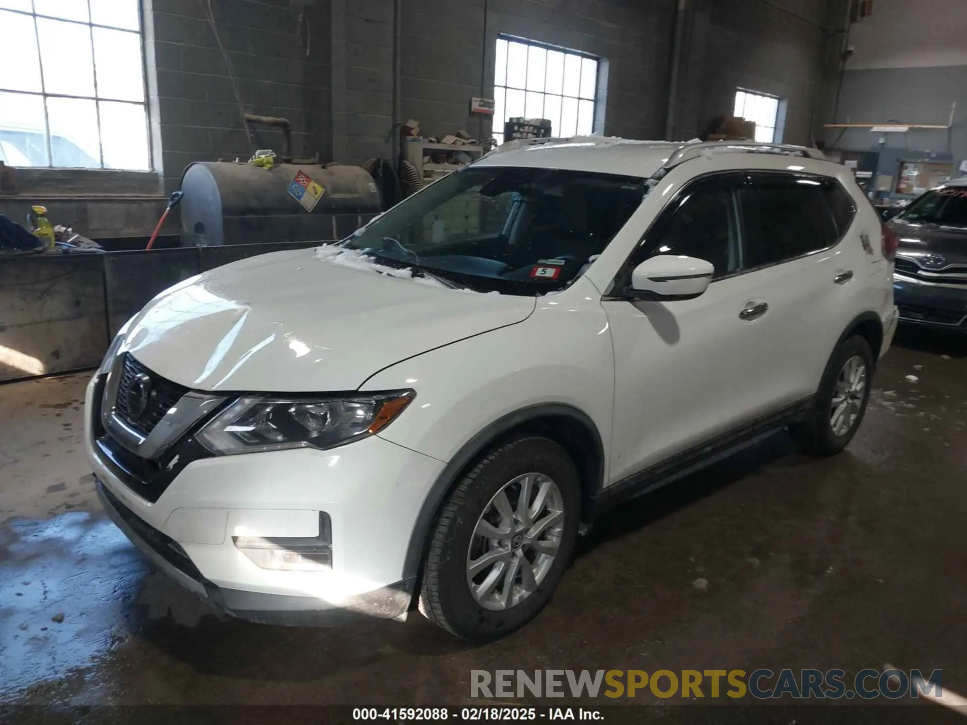 2 Photograph of a damaged car KNMAT2MT6LP524390 NISSAN ROGUE 2020