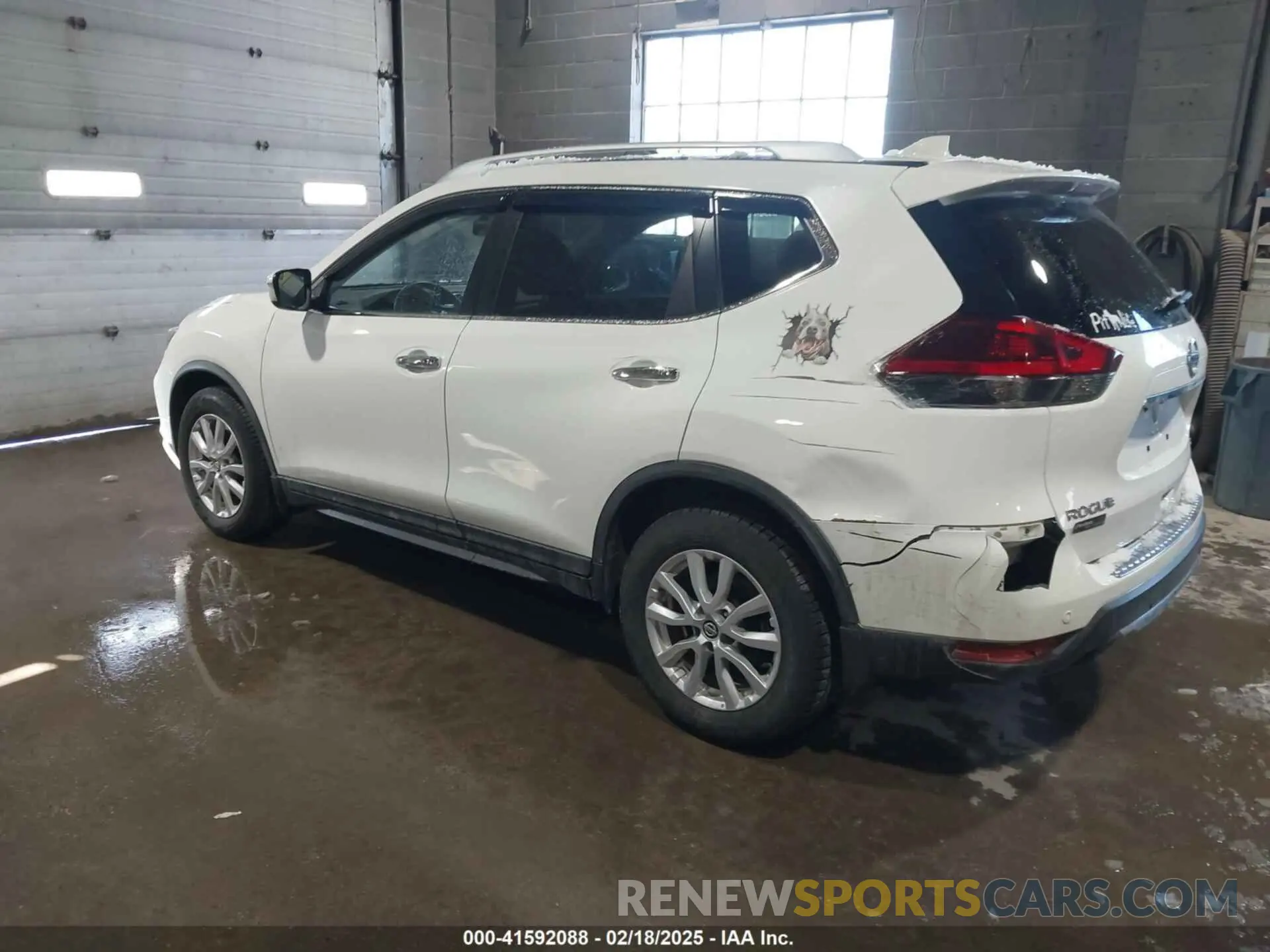 3 Photograph of a damaged car KNMAT2MT6LP524390 NISSAN ROGUE 2020