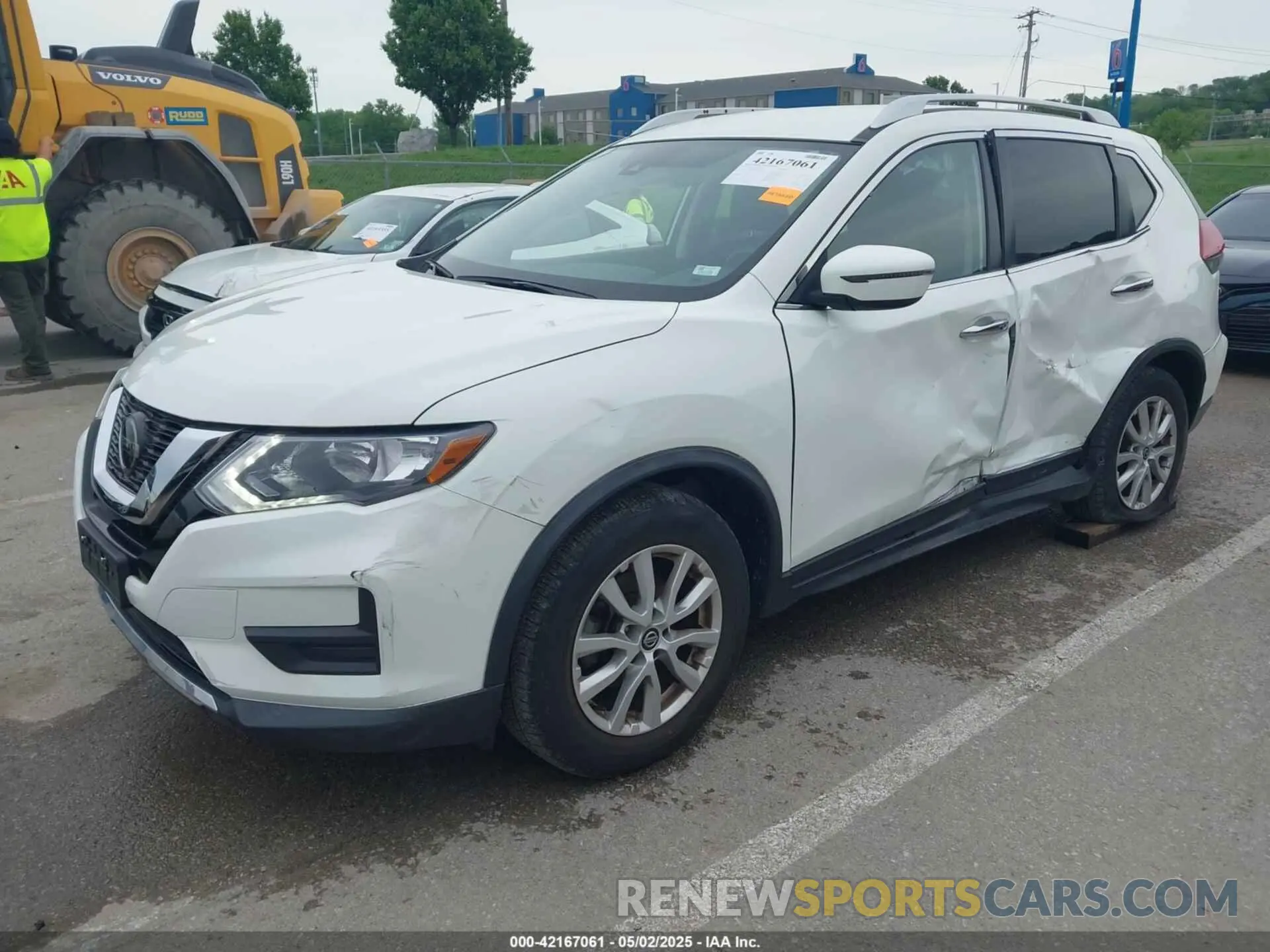 2 Photograph of a damaged car KNMAT2MT6LP533395 NISSAN ROGUE 2020