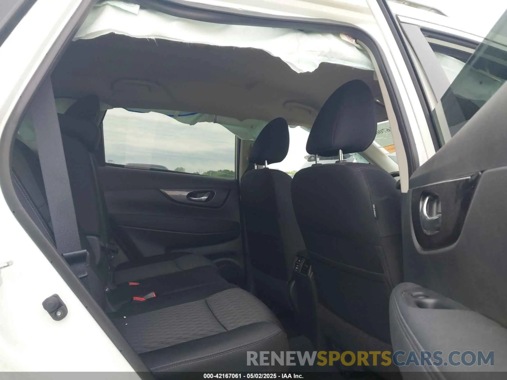 8 Photograph of a damaged car KNMAT2MT6LP533395 NISSAN ROGUE 2020
