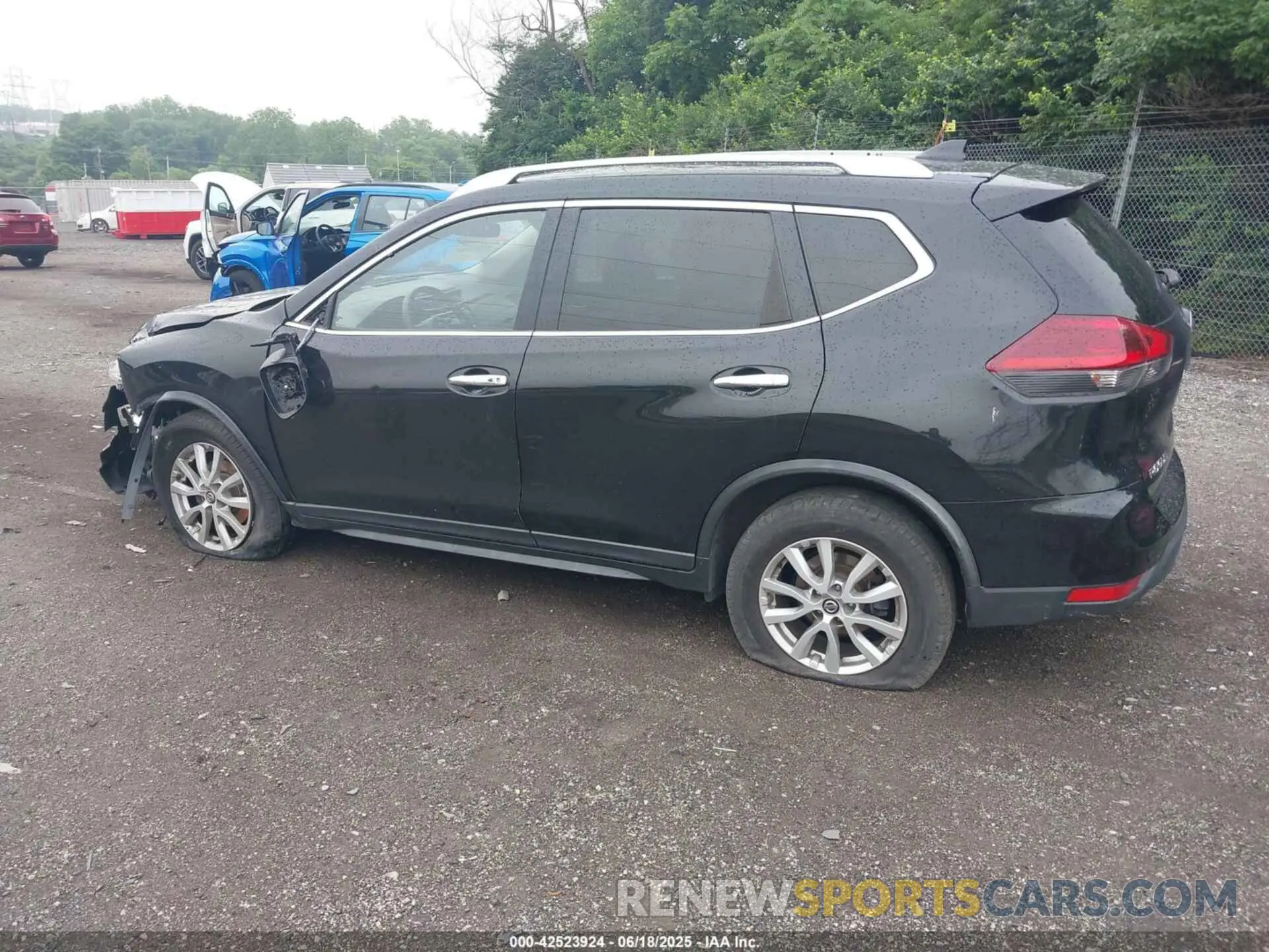 3 Photograph of a damaged car KNMAT2MT7LP507257 NISSAN ROGUE 2020