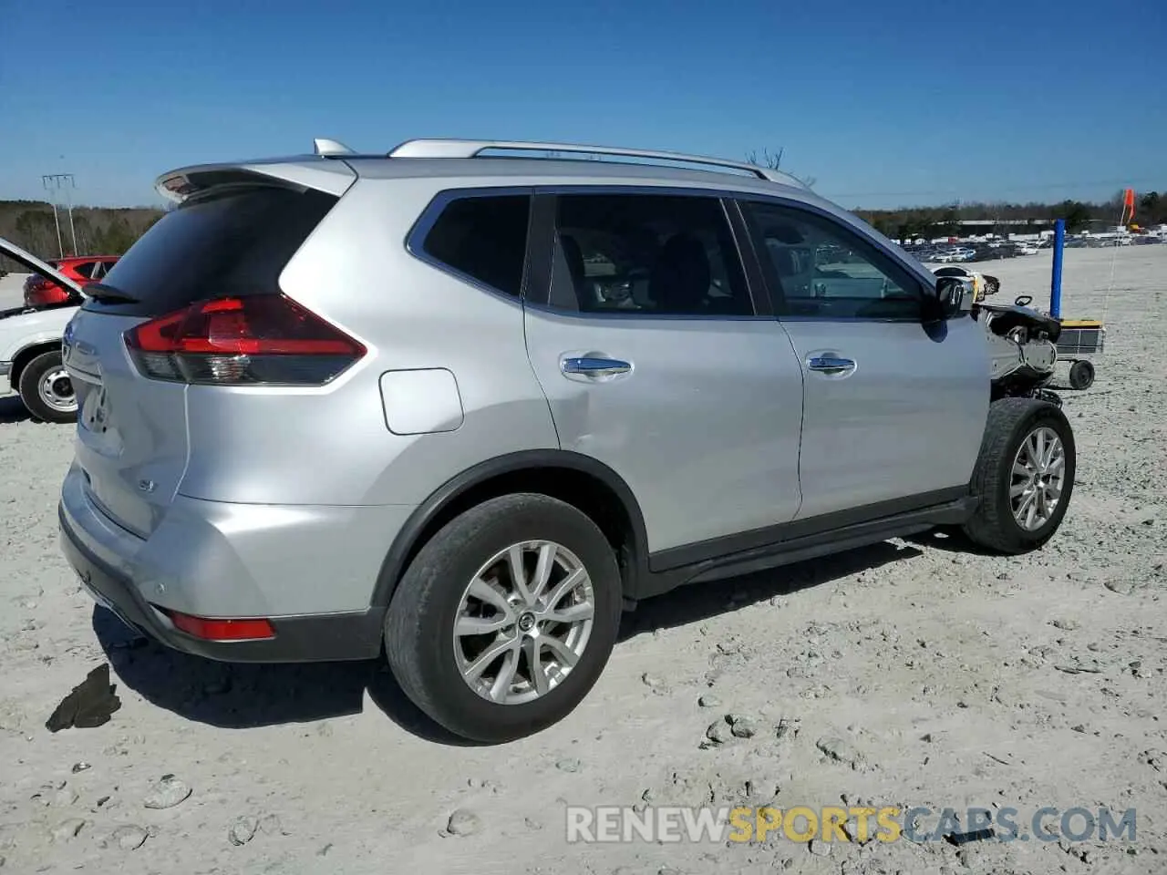 3 Photograph of a damaged car KNMAT2MT7LP533213 NISSAN ROGUE 2020