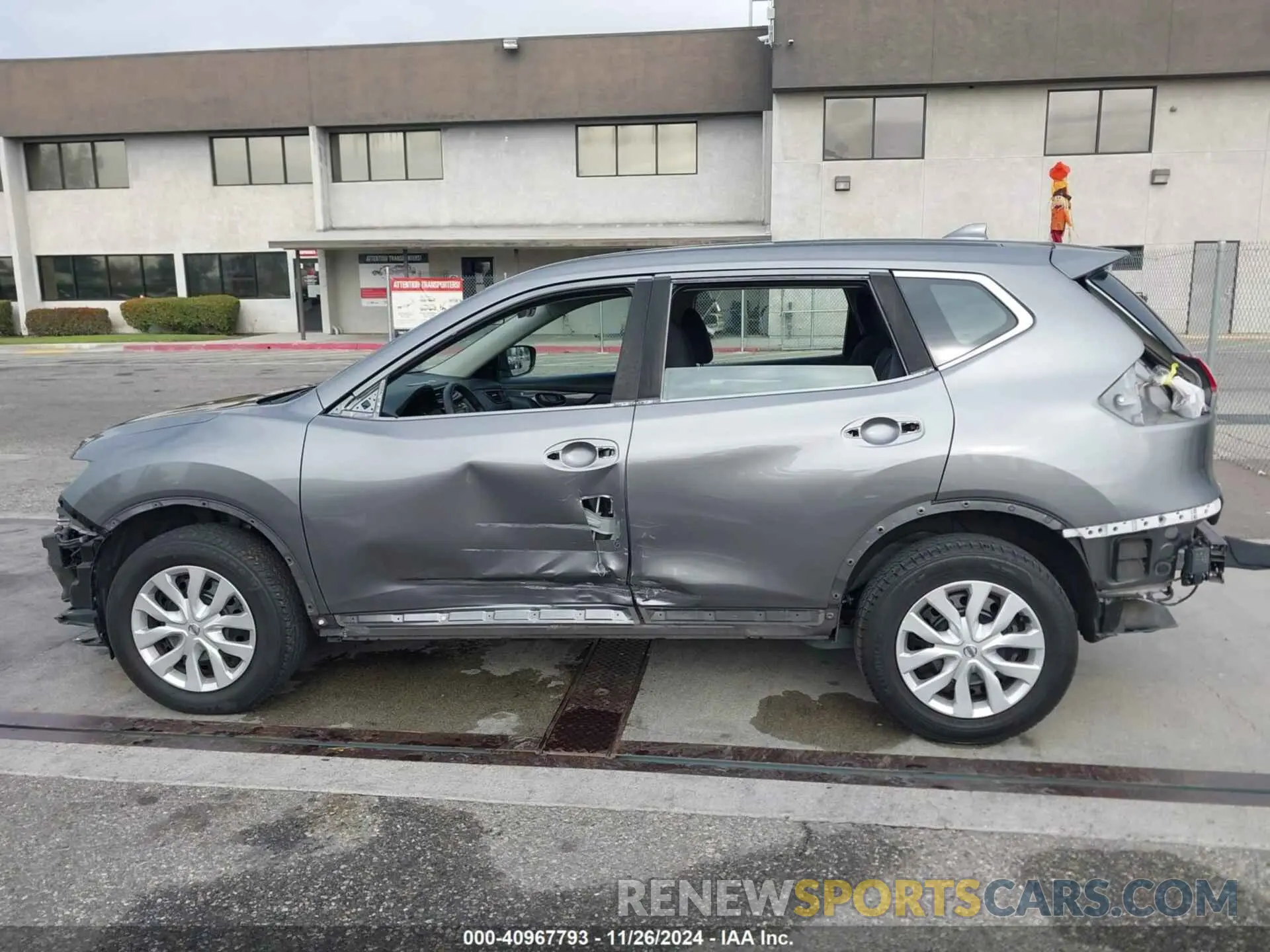 15 Photograph of a damaged car KNMAT2MT7LP538170 NISSAN ROGUE 2020
