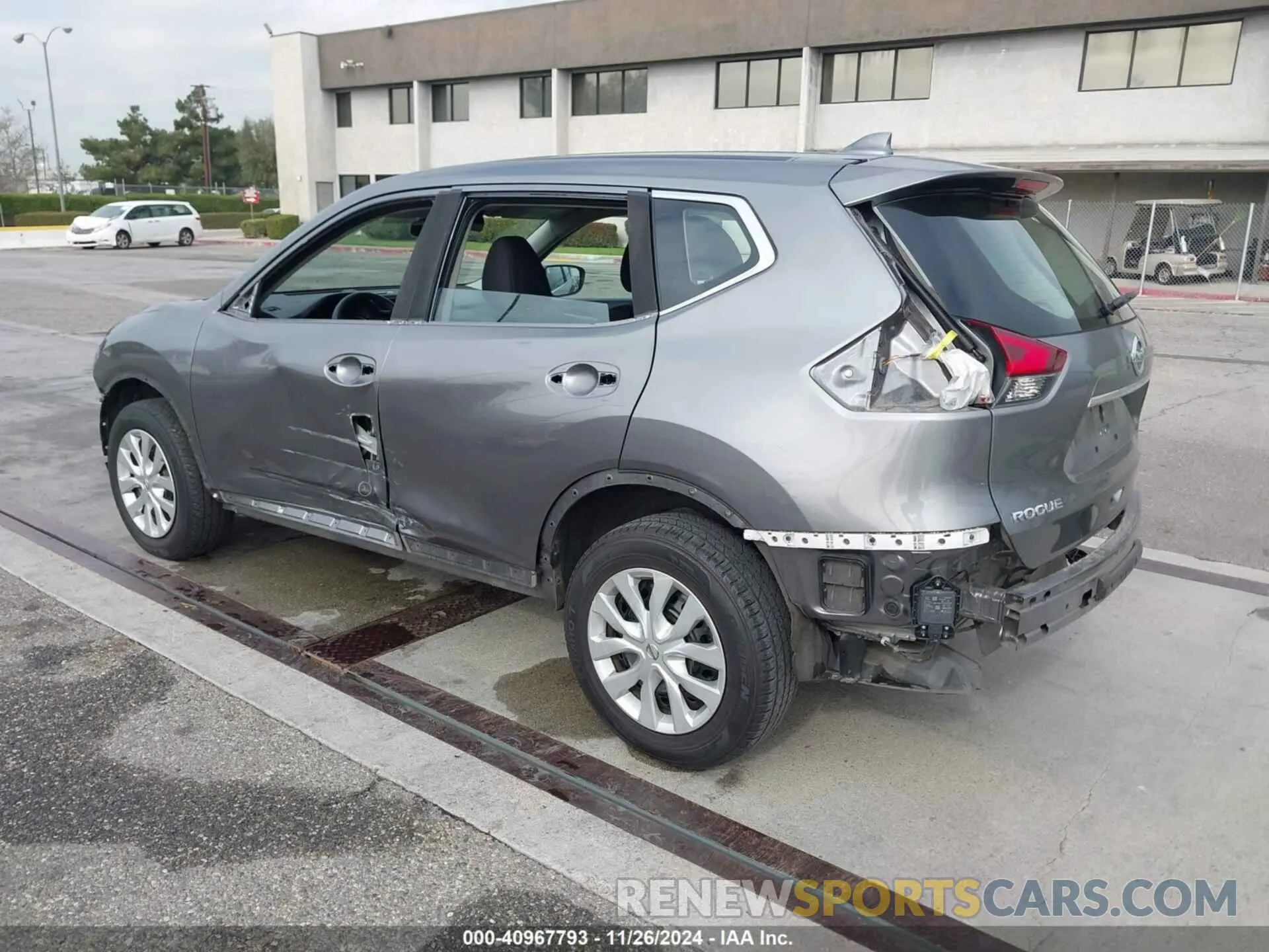 3 Photograph of a damaged car KNMAT2MT7LP538170 NISSAN ROGUE 2020