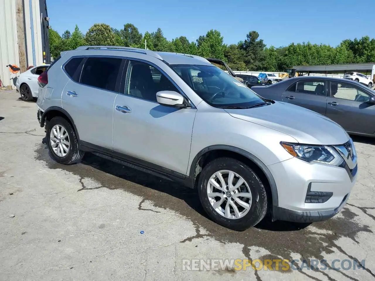 4 Photograph of a damaged car KNMAT2MT7LP540954 NISSAN ROGUE 2020