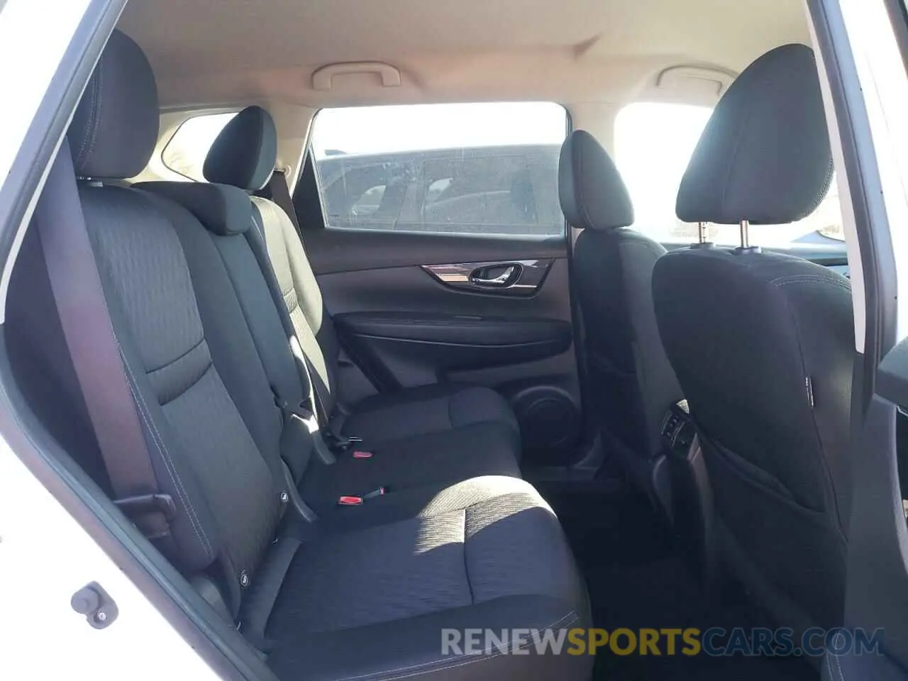 11 Photograph of a damaged car KNMAT2MT8LP507493 NISSAN ROGUE 2020