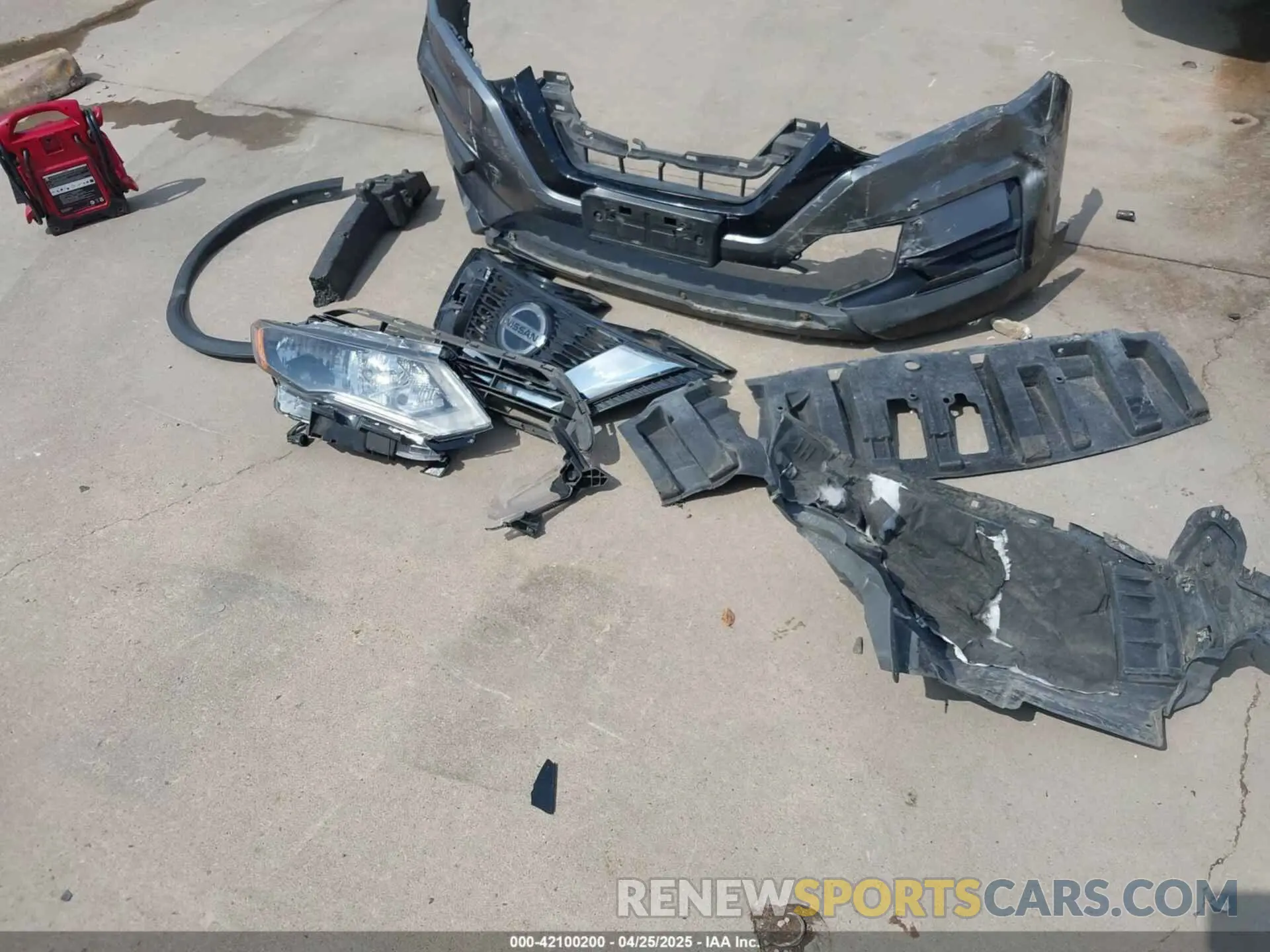 12 Photograph of a damaged car KNMAT2MT8LP510300 NISSAN ROGUE 2020