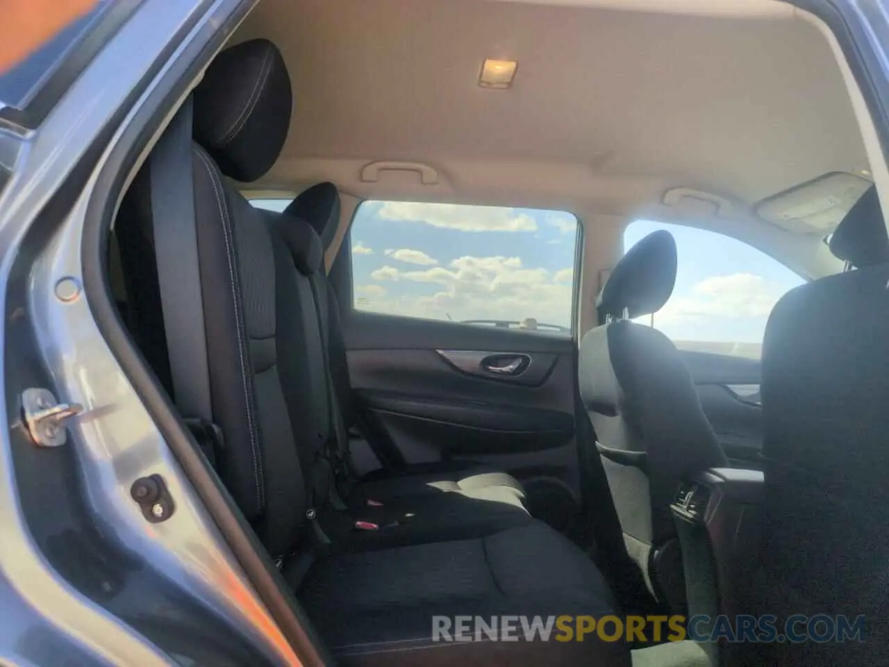 10 Photograph of a damaged car KNMAT2MT8LP527095 NISSAN ROGUE 2020