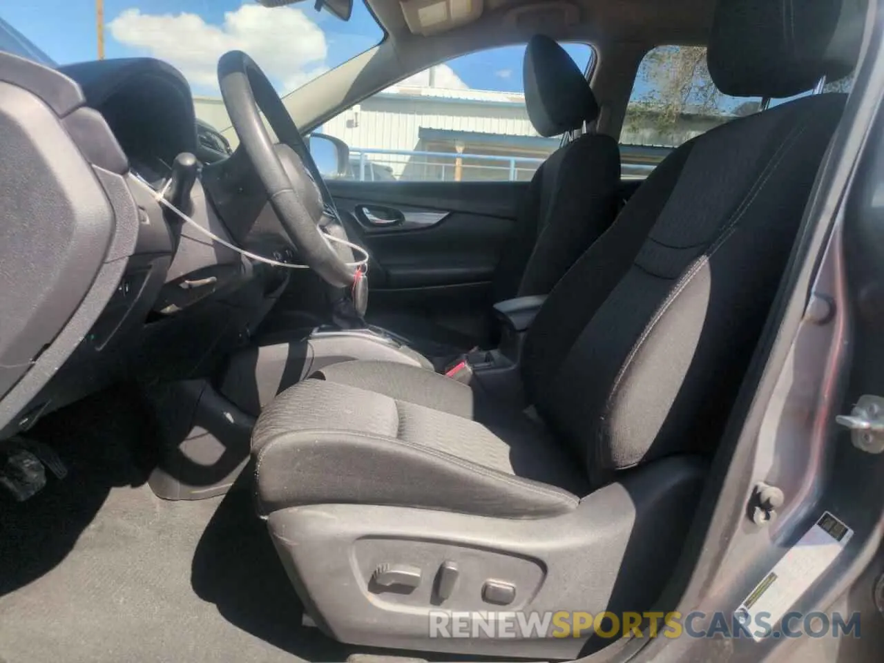 7 Photograph of a damaged car KNMAT2MT8LP527095 NISSAN ROGUE 2020